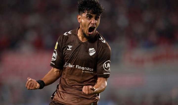 Ronaldo Martínez, el máximo goleador del Clausura.