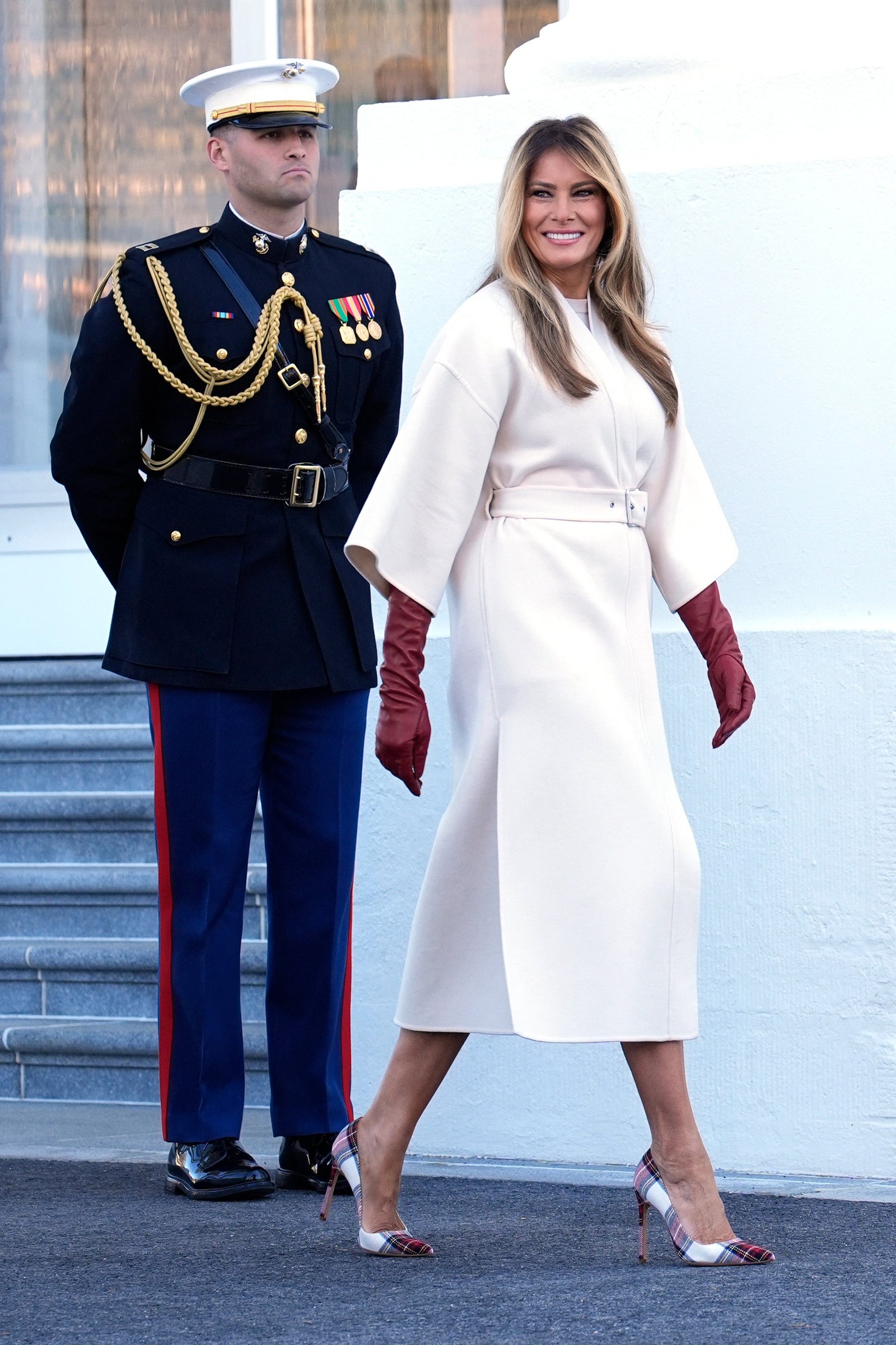 Melania Trump con unos zapatos de Manolo Blahnik.