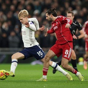 El Tottenham del Cuti Romero recibe al Liverpool de Alexis Mac Allister