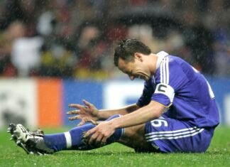 La cruda confesión de John Terry: «Pensé en tirarme del piso 25»