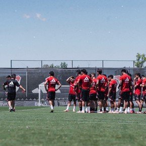 Quiénes son los 12 jugadores que deberían volver a River de sus préstamos: sus situaciones