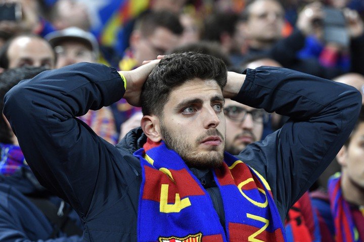 Los hinchas del Blaugrana no podrán usar camisetas u objetos del club. (foto: efe) 