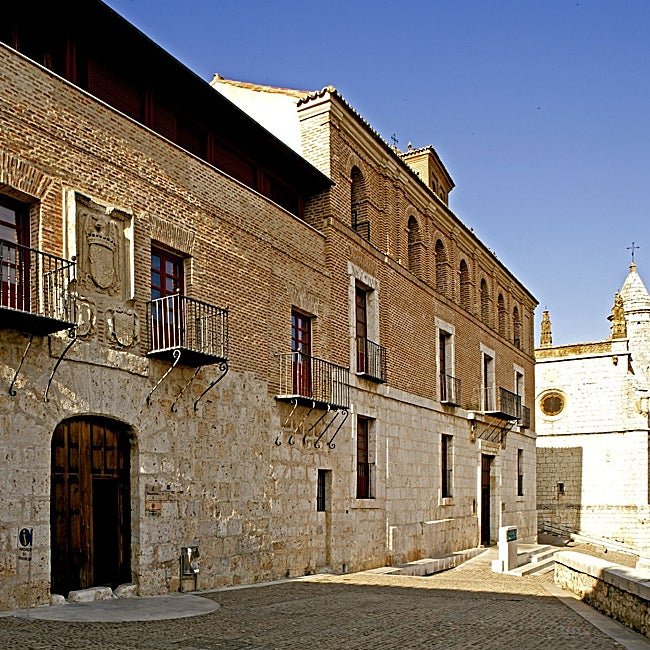 Las Casas del Tratado, donde España y Portugal se repartieron las tierras de ultramar.