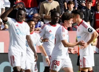 ¡Levántate y anda! El Sevilla de Matías Almeyda goleó y tomó aire