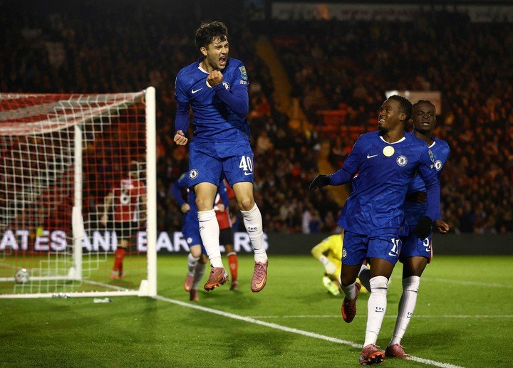 Buonanotte festejando su único gol en Chelsea (Rueters).