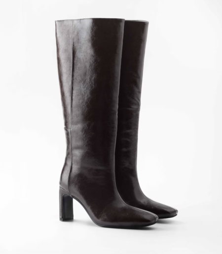 Massimo Dutti, H&M y más: las botas altas más elegantes que quedarán genial con los looks de Navidad