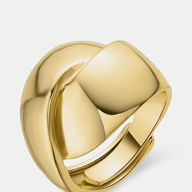 Anillo África acabado en oro de 18k de Luxenter, 49,90 euros.