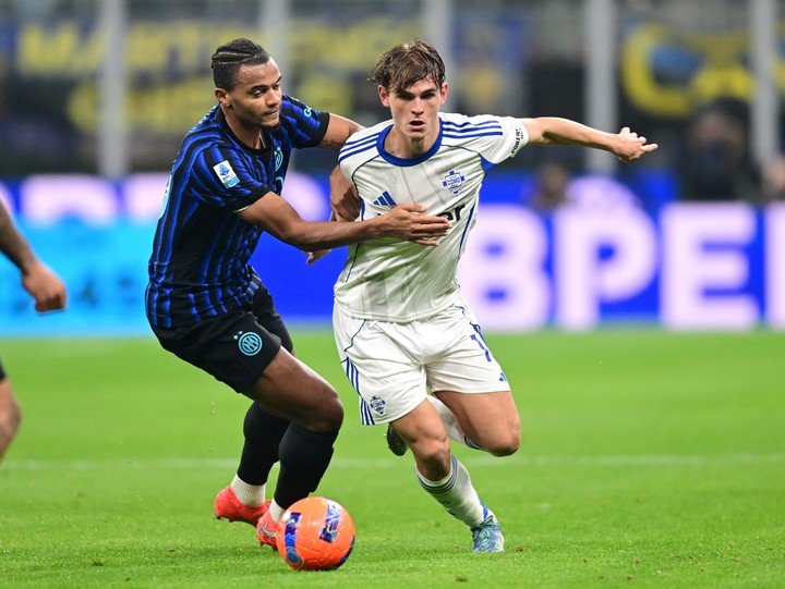 Serie A - Inter Milan vs. Como - Nico Paz REUTERS/Daniele Mascolo