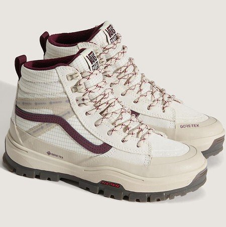 Parecen Unas Botas De Alpinismo Pero Con Estas Zapatillas Todo Terreno De Vans En Color Hueso Estaras Listo Para Conquistar Cualquier Camino