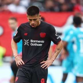 Confirmado: Echeverri deja el Bayer Leverkusen para volver al Manchester City