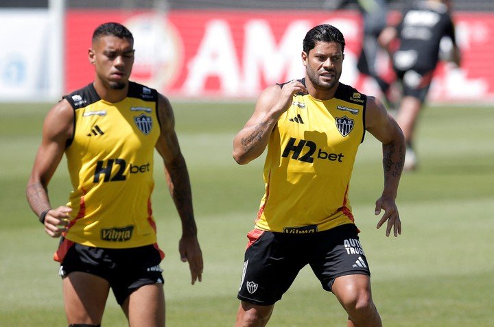 Hulk cuestionó a Sampaoli. (REUTERS)