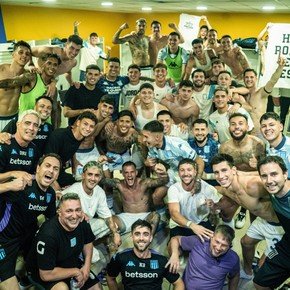 Videos: el baile de Racing a Boca dentro y fuera de la cancha