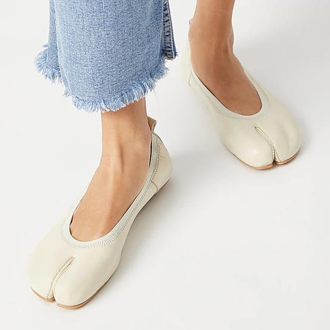 Bailarinas en color crema de Libertas.