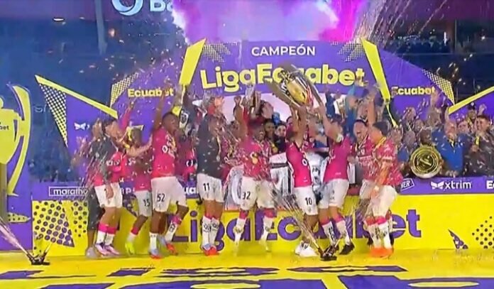 Sábado de campeones en Sudamérica: Independiente del Valle en Ecuador y Universidad Central en Venezuela