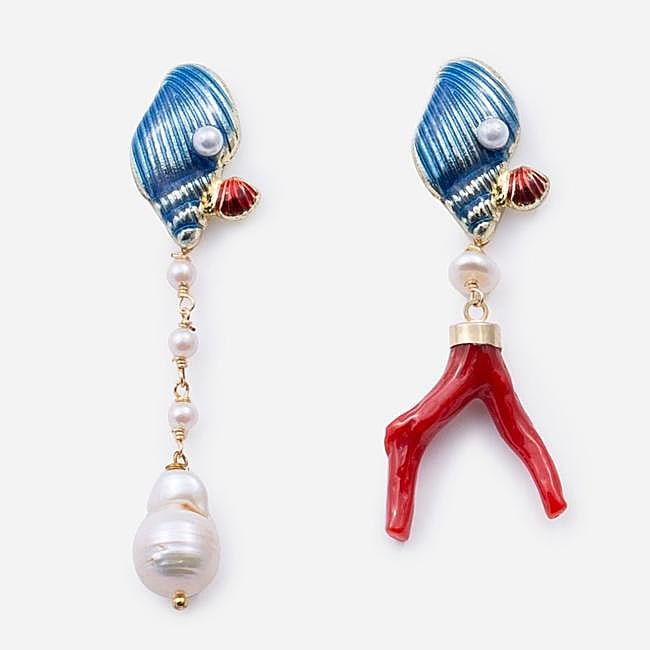 Conchas, perlas y coral de Cashfana, 89,99 euros.