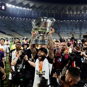 El nuevo tema que sacó Memphis Depay tras ganar la Copa de Brasil con Corinthians