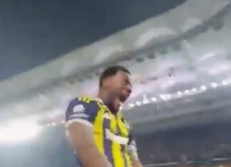 Video: polémica en Turquía con el colombiano John Durán por su festejo loco en el clásico Fenerbahçe-Galatasaray