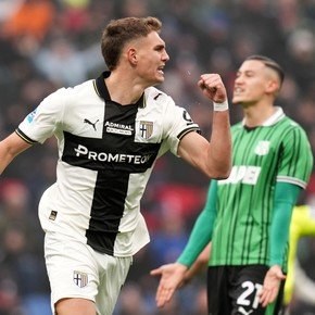 Con un golazo de Mateo Pellegrino, el Parma empató ante Sassuolo
