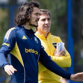 Cavani hizo fútbol y se anota para el partido con Estudiantes