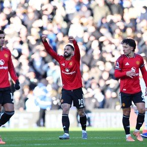 El Manchester United reaccionó a tiempo y rescató un empate ante el Leeds