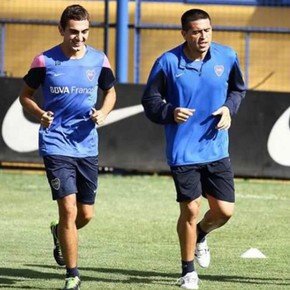 Lo dirigió Bianchi, jugó con Riquelme y ahora fue presentado en un equipo chileno