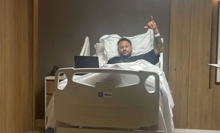 El paso de Ney por el quirófano pensando en el Mundial. (@neymarjr).