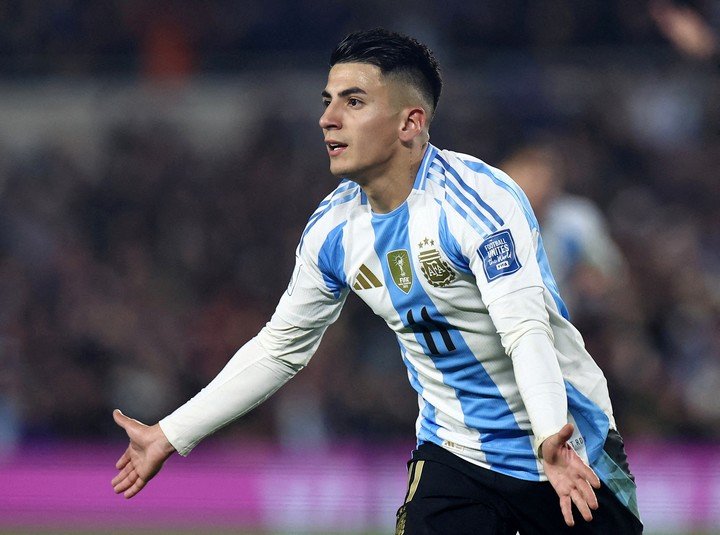 Thiago Almada, en la Selección. (Foto: Reuters)