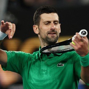 Djokovic zafó de la descalificación en Australia e impuso un nuevo récord: 400 victorias en Grand Slam
