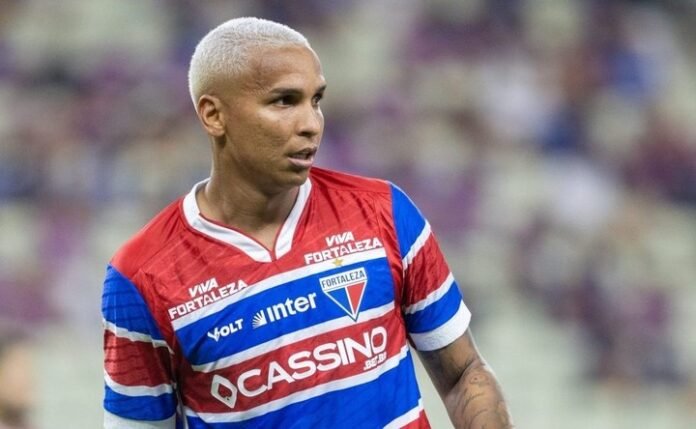 El verdugo de River que se declaró hincha de Boca: Deyverson fue presentado en Liga de Quito