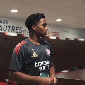 El brasileño Endrick se sumó al Lyon de Tagliafico