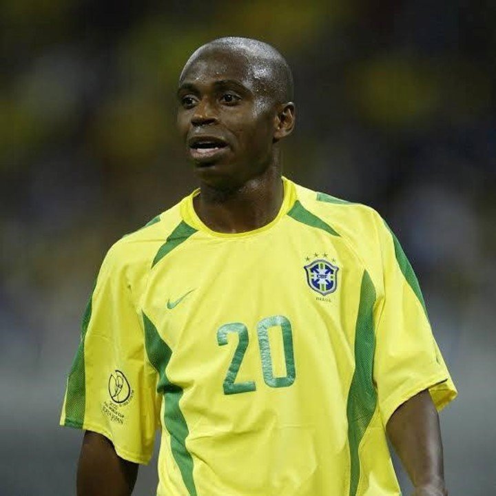 Diablillo disputó cuatro cotejos en el torneo de la FIFA de 2002. 