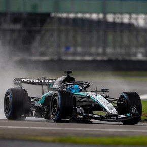 Video: Mercedes presentó el diseño de su nuevo auto para 2026 y ya lo puso en pista