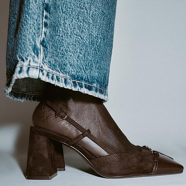 Zapatos marrones de Zara (29,99 euros)