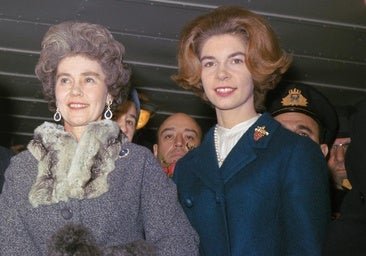 Cómo era en la intimidad Irene de Grecia, mucho más feliz que la reina Sofía: rebelde, creyente en los ovnis y enamorada de la India