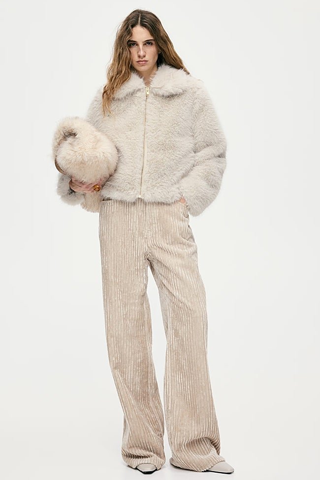 Chaqueta corta de H&M (59,99 euros)