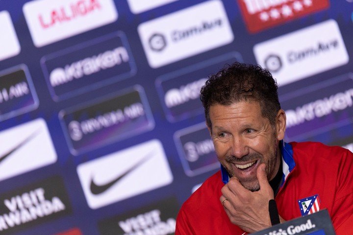 La respuesta del Cholo Simeone en conferencia de prensa. (EFE/Sergio Pérez)