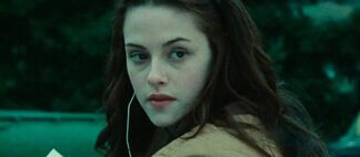 ‘La cronología del agua’ es un debut arriesgado y vibrante para Kristen Stewart. Pero su primera zambullida apenas chapotea en un inmenso caos emocional