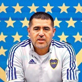 Boca analiza jugadores que le ofrecieron y uno en particular despertó el interés de Riquelme
