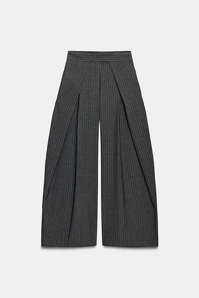 Pantalón raya diplomática pinzas ZW Collection (49,95€)