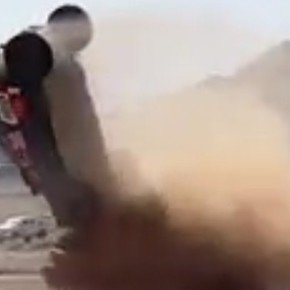 El impresionante accidente de un argentino en el Dakar