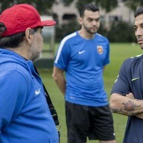 Lo dirigió Maradona, jugó en todas las categorías del país y es refuerzo de Ituzaingó