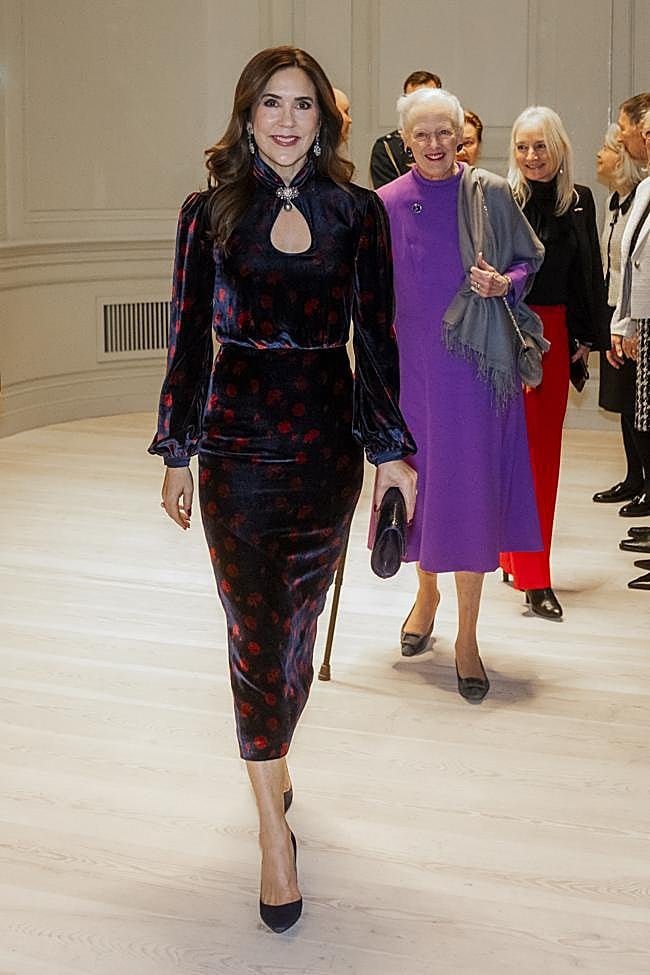 Mary de Dinamarca con vstido de Saloni