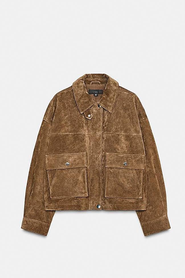 Chaqueta bomber de piel de Zara (99,95 euros).