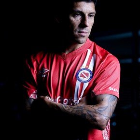 La locura del CM de Argentinos en la presentación de Enzo Pérez