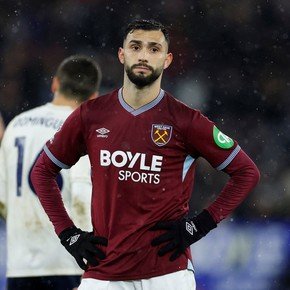 Nico Domínguez amargó el debut de Taty Castellanos en West Ham