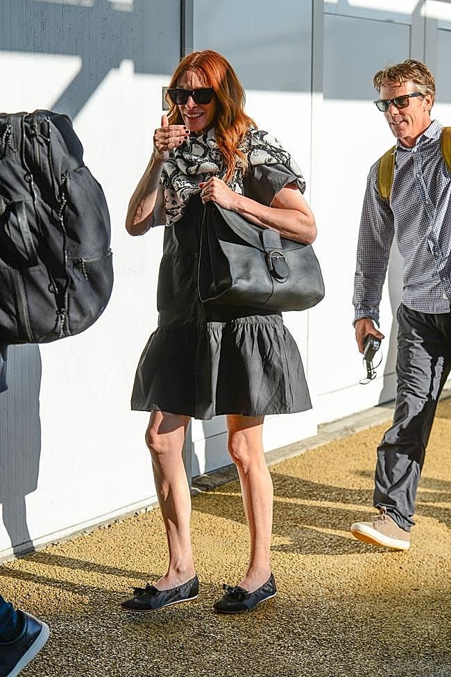 Julia Roberts con zapatos de Vivaia.