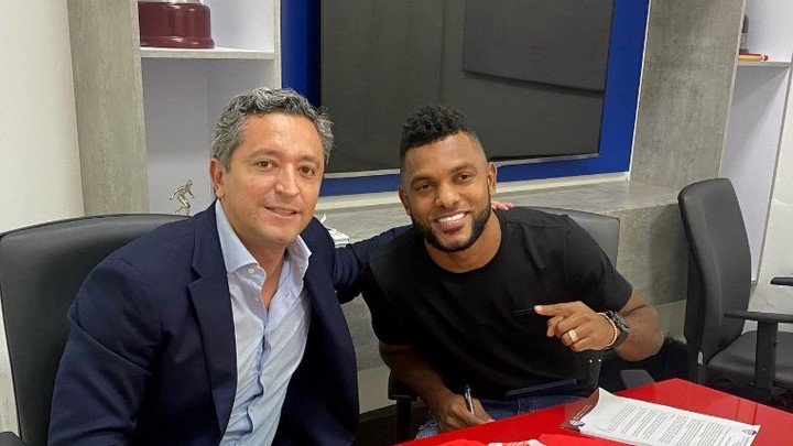 ¿Vuelve la novela entre Boca y el colombiano?