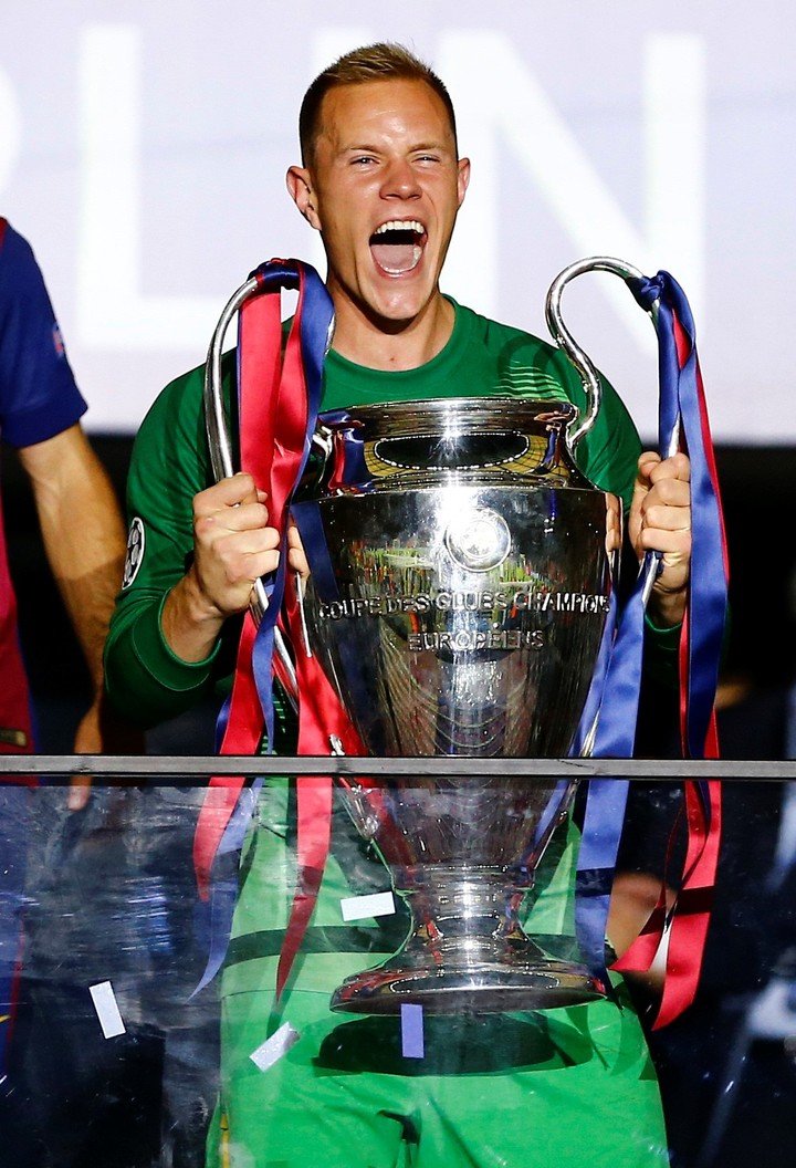 Celebracion de Ter Stegen, campeones de la Champions 2015. (Reuters / Kai Pfaffenbach)