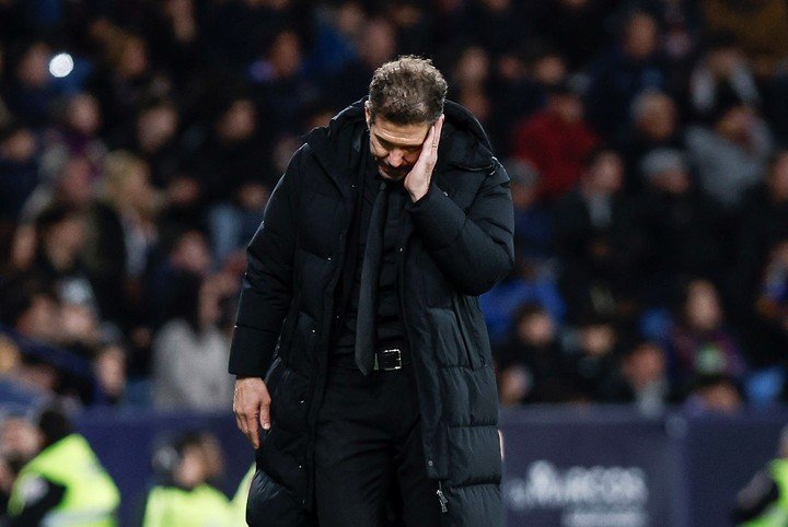 La preocupación de Simeone. (EFE)