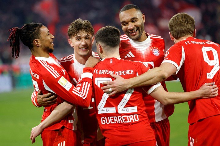 El Bayern goleó por la Bundesliga. (REUTERS)